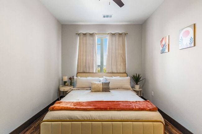 Photo - 9127 Research Blvd Unit ID1365730P