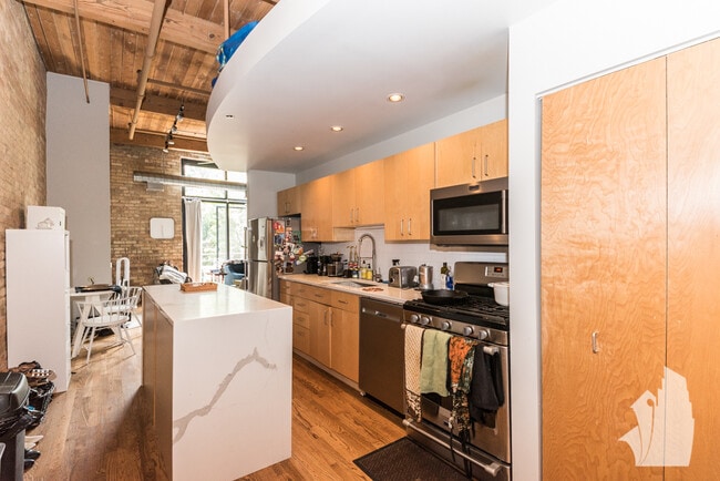 Photo - 2300 W Wabansia Ave Unit 326