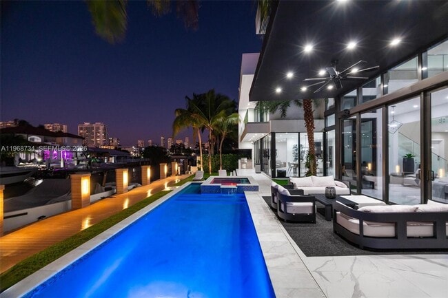 Photo - 3367 NE 168th St