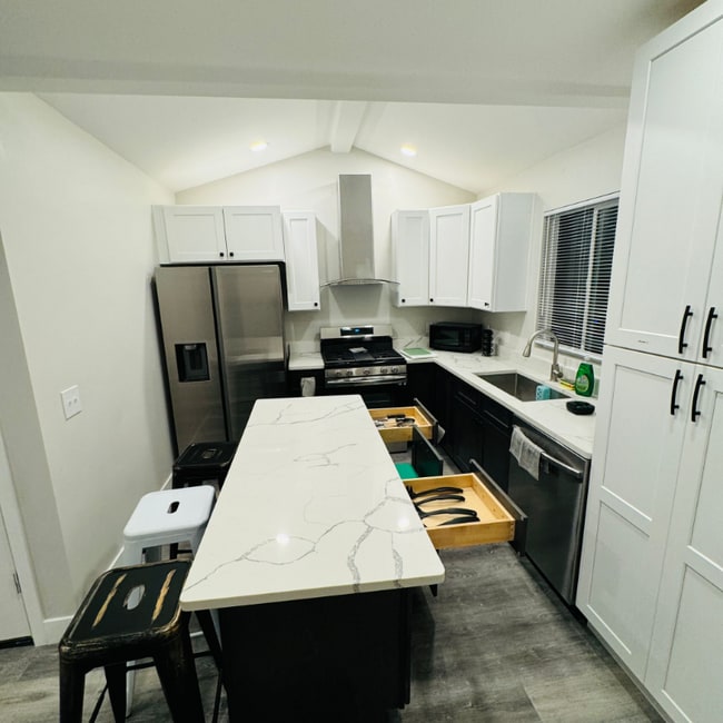 Photo - 7531 Birch St