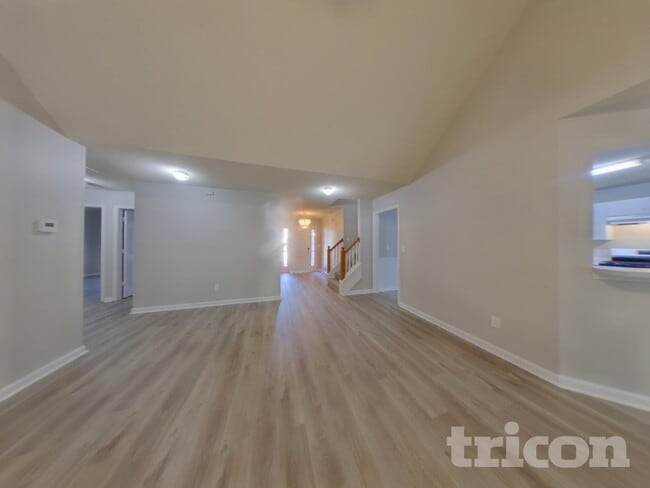 Photo - 421 Washington Dr