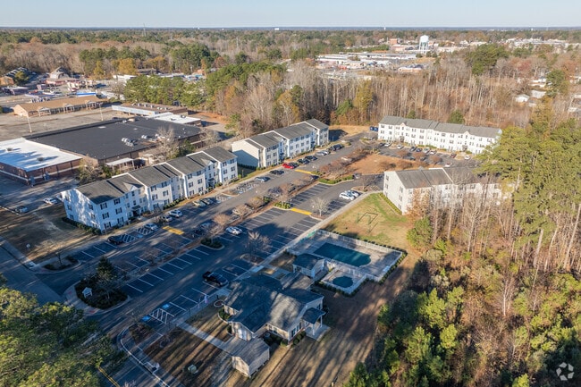 Aerial Context - Jesse Lee Apartments