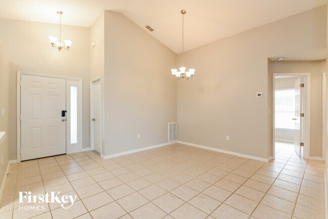 Photo - 148 Heavenwood Ct