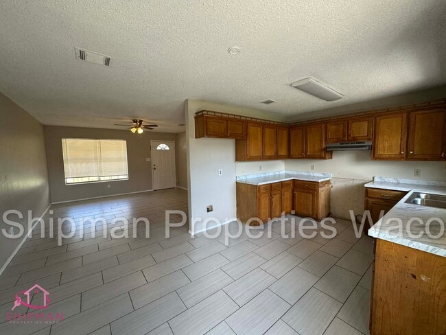 Photo - 4709 Lexington St