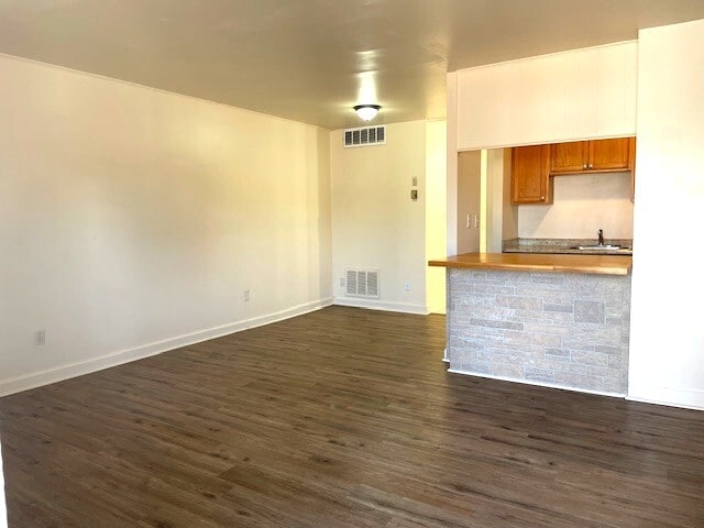 Building Photo - 444 S Ashland Ave Unit #C-15 Rental