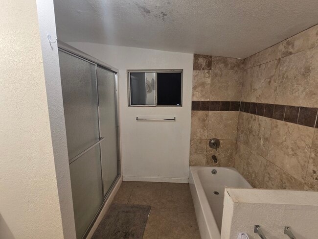 Building Photo - 10217 Yorba St Rental