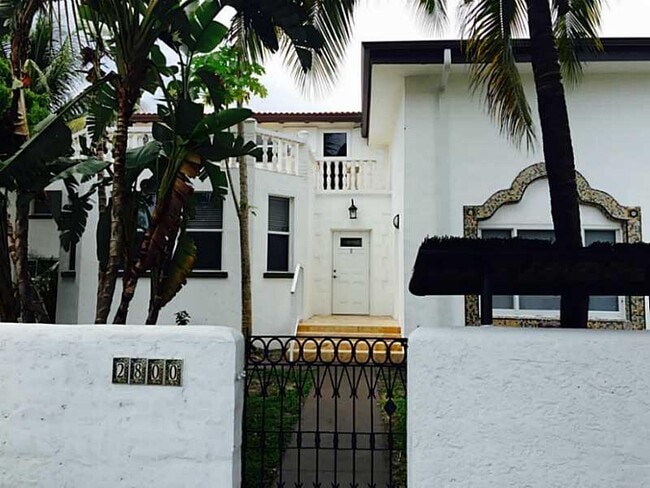 Photo - 2800 Pine Tree Dr Unidad 1