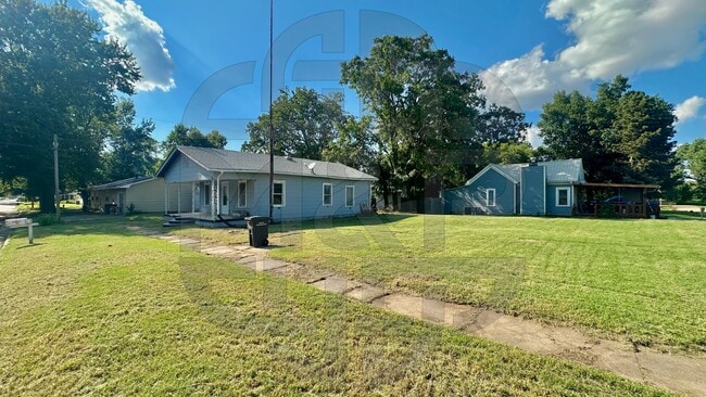 Photo - 410 E Taylor Ave
