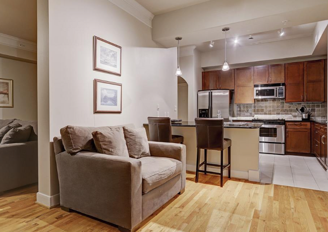 Building Photo - 300 W 3rd St Unit 192.1 Rental