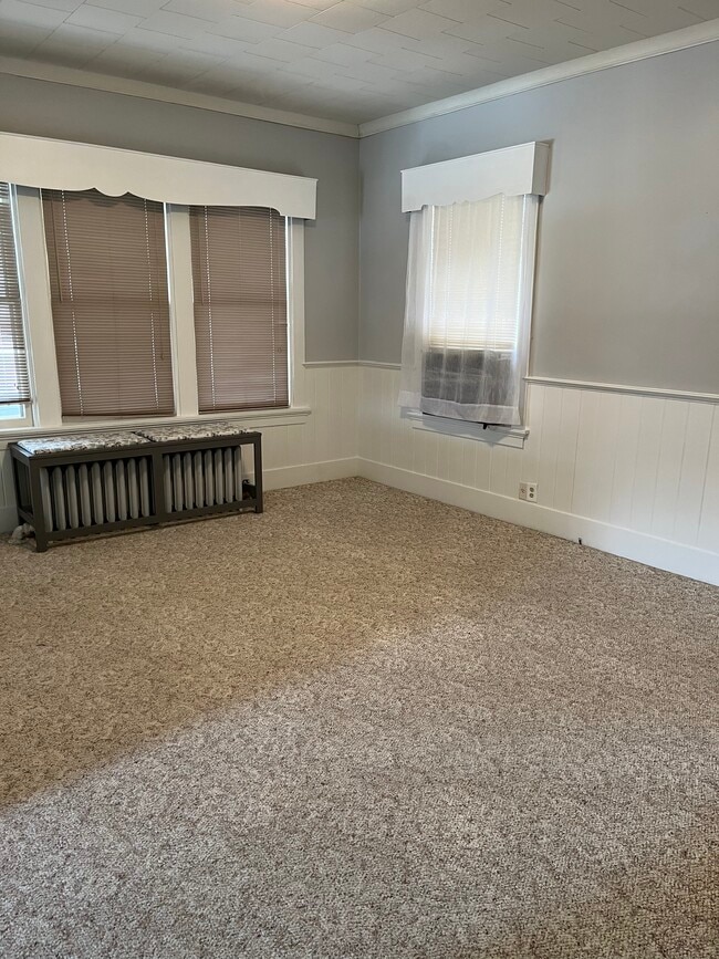 Bonus study/office - 910 5th Ave S Apartments Unit C