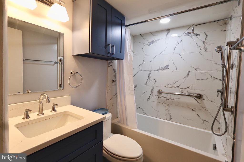 Photo - 4917 Americana Dr Unit T6