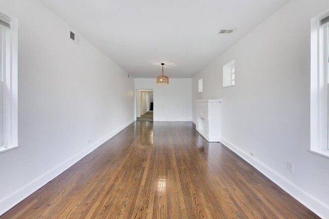 Photo - 3336 W Evergreen Ave Unit 1