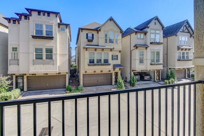 Photo - 10014 Spring Shadows Park Cir