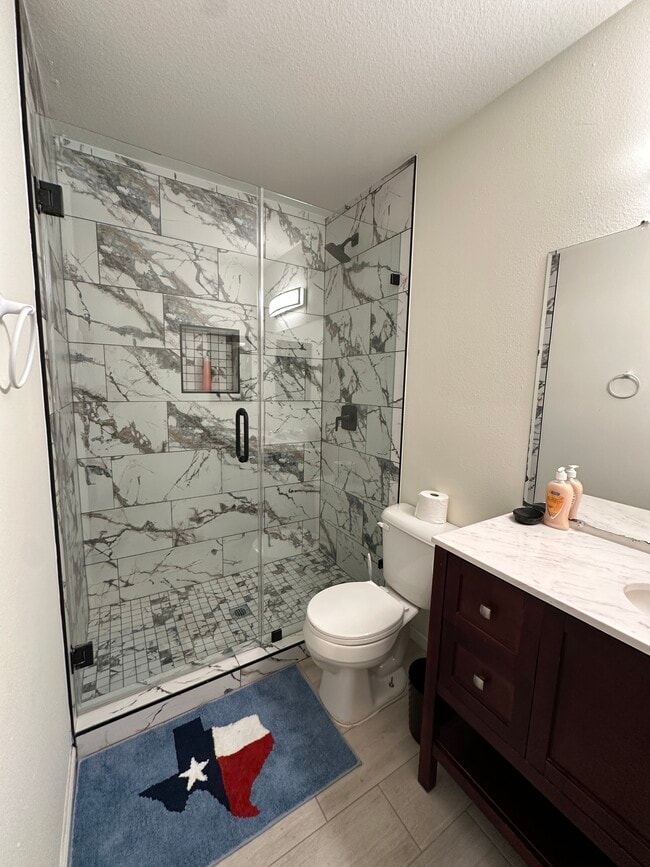 Building Photo - 8523 Hearth Dr Unit 33