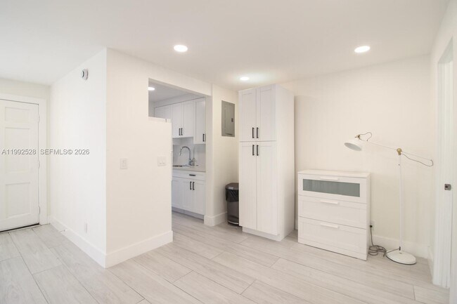 Photo - 1440 SE 15th St Unidad 2