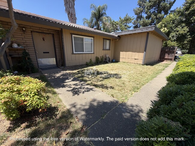 5656 Odea Dr