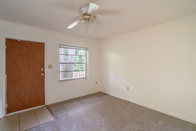 Photo - 236 Desoto Dr Unit 6