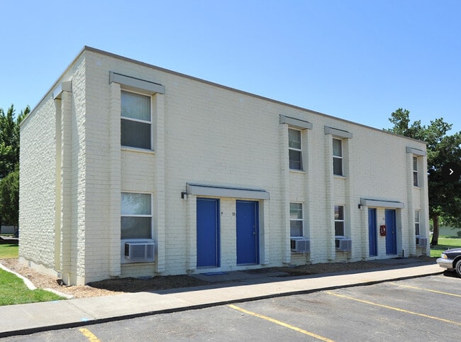 Photo - Escoshio Apartments