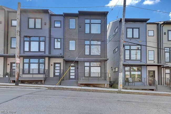 Building Photo - 3601 Bailey Ave