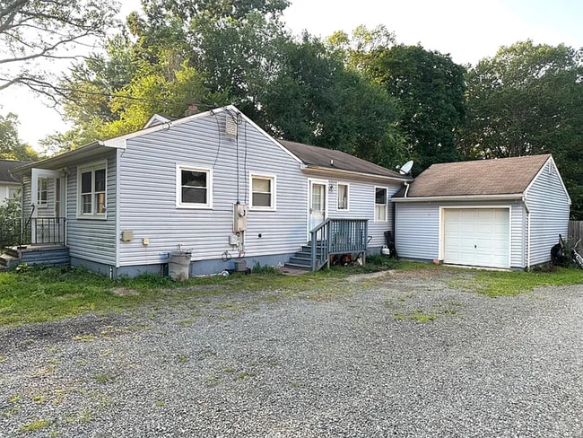 Building Photo - 83 Erica Rd Rental