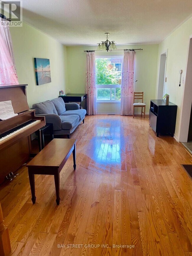 Photo - 10 Cobblehill Ct
