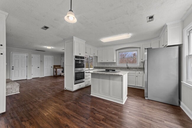 Photo - 1435 Auten Rd