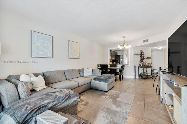 Photo - 116 Lake Emerald Dr Unit 102