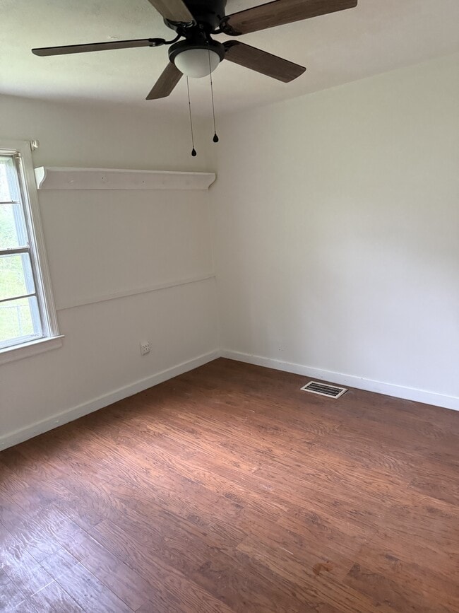 Photo - 5046 Bearden Rd