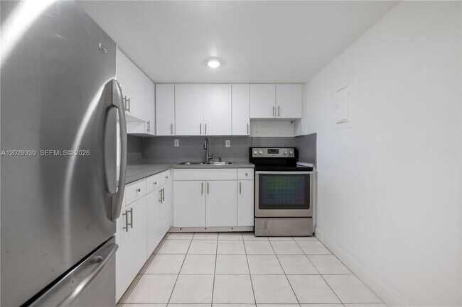 Photo - 16710 NE 9th Ave Unit 401