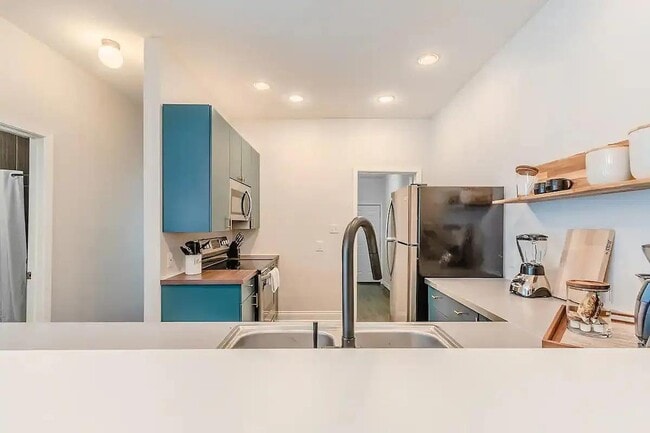 Photo - 1704 S Akard St