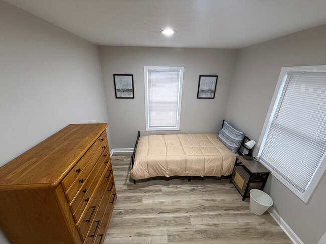 Photo - 3302 N Chester Ave