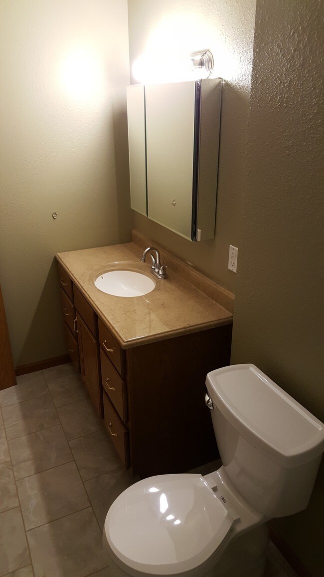 Photo - 1308 Koestner St