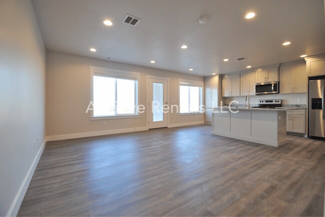 Photo - 4111 S 2800 W