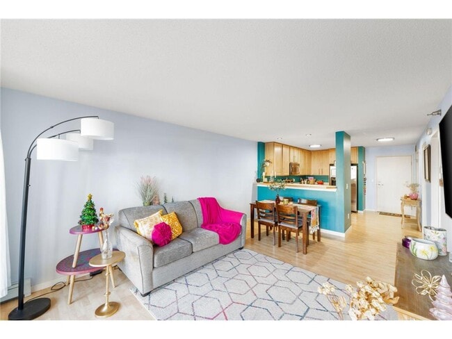 Photo - 48 Groveland Terrace Unidad B103