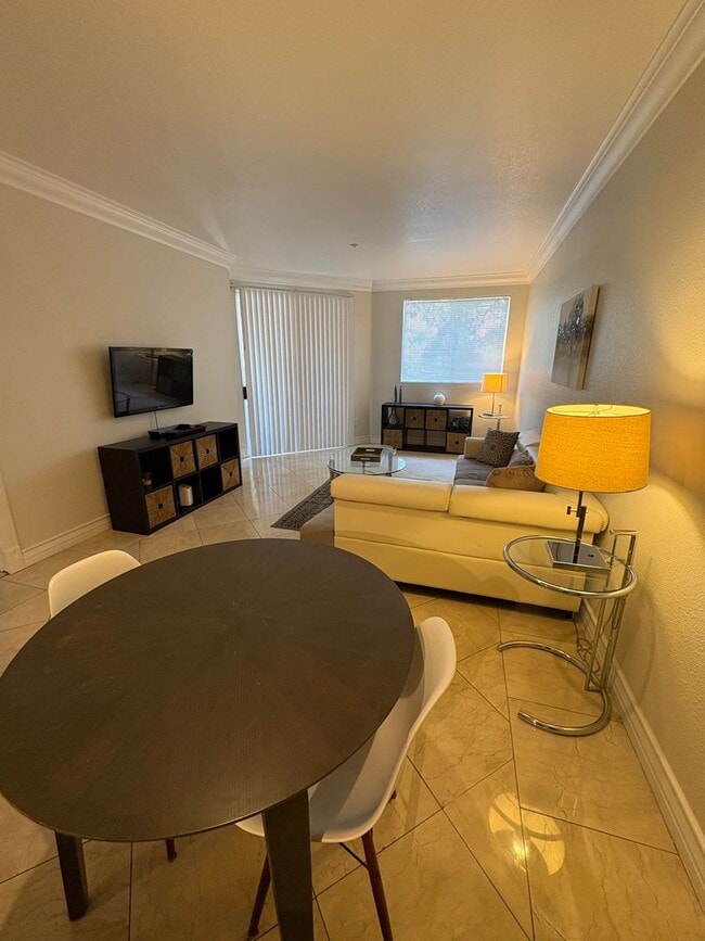 Photo - Spacious fully furnished 1 bedroom condo l...