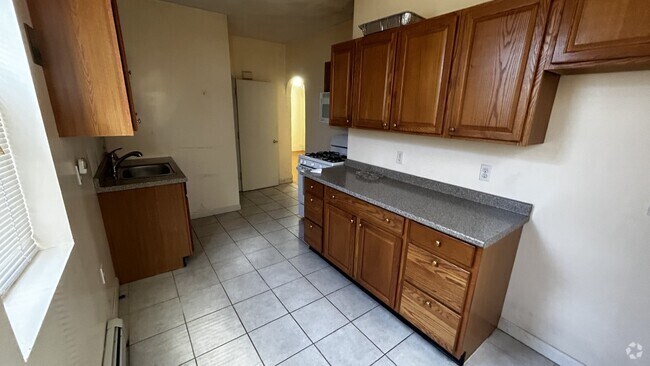 Building Photo - 108 Orleans St Unit 1 Rental