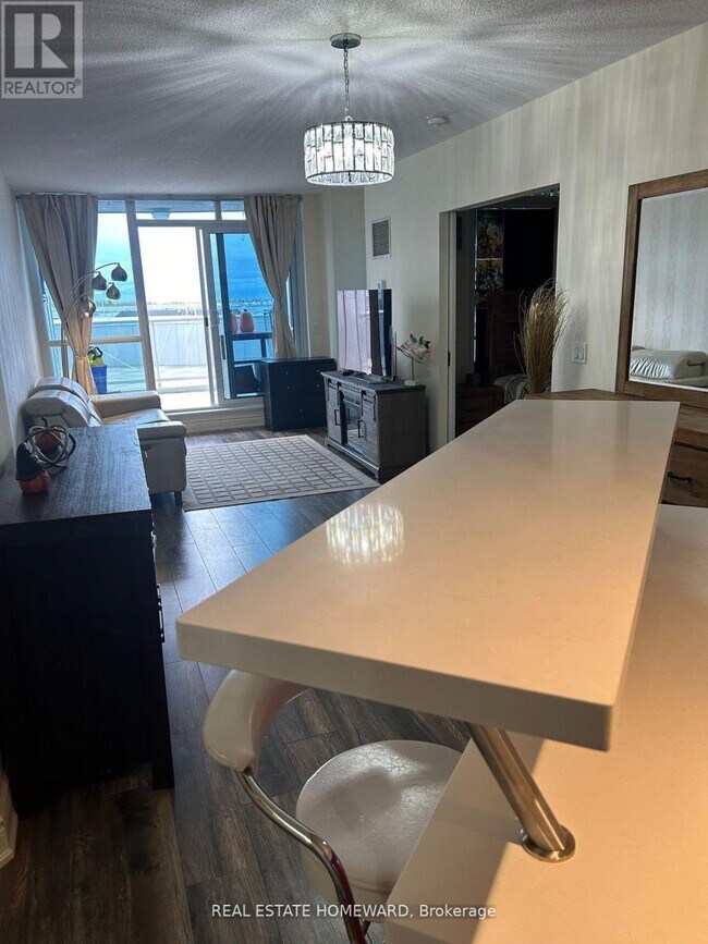Photo - 218 Queens Quay W Unit 409