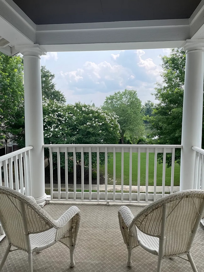 Building Photo - 2 Bed, 2 Bath Apartment on the River - Furnhsied Rental