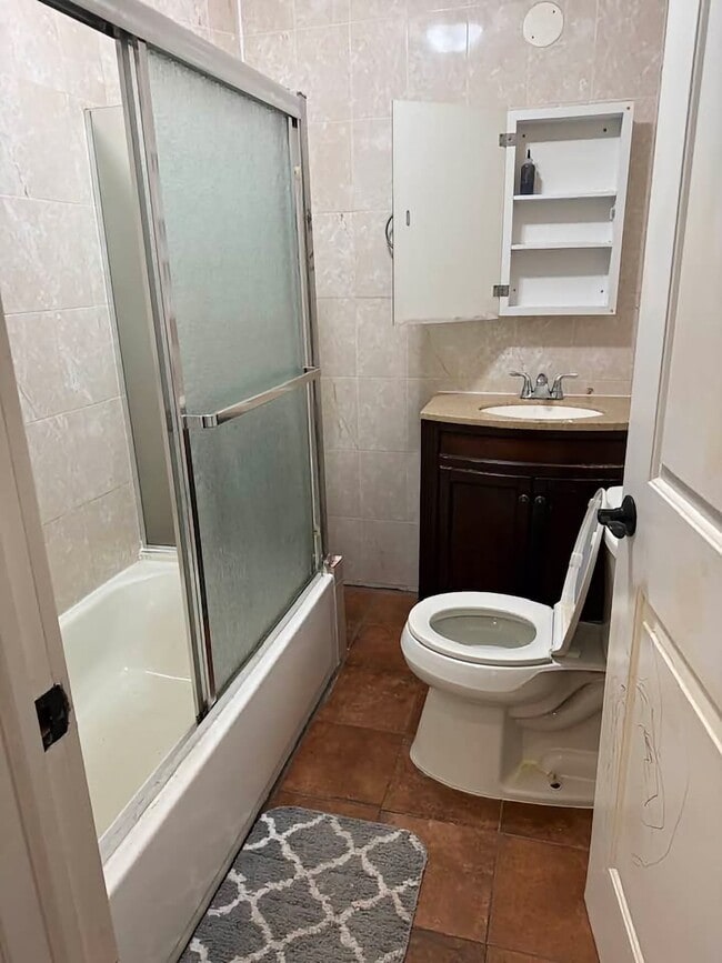 10732 156th St Unit 1 bedroom 1st floor