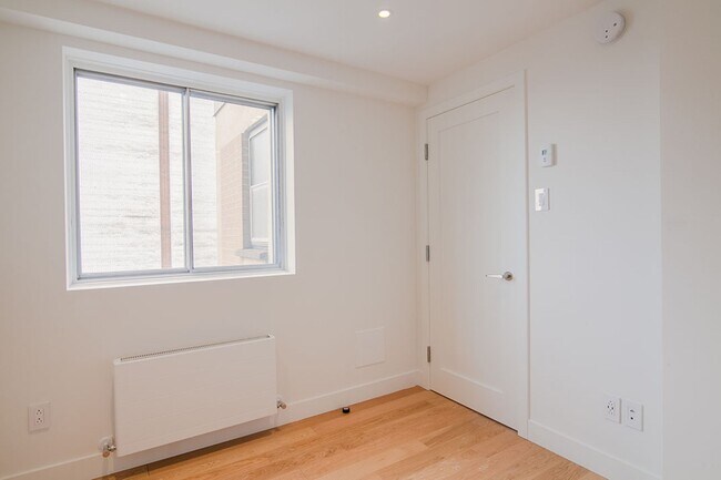 Photo - 3460 Rue Durocher Unit 1208