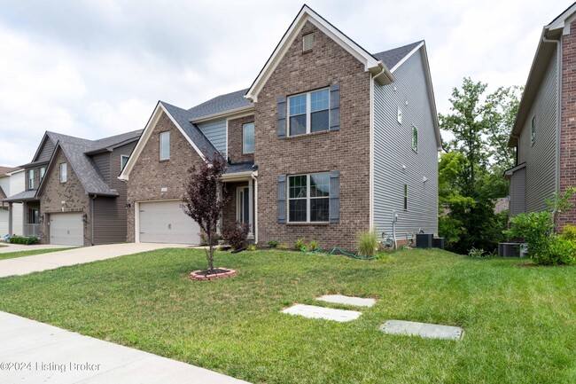 Photo - 213 Belden Trl