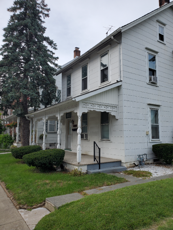 Building Photo - 1407 Main St Rental