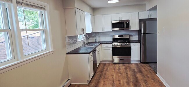 Photo - 4848 W 83rd St