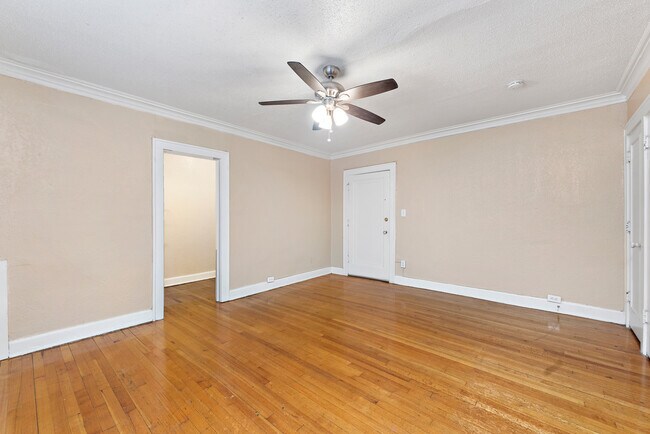 Photo - Brookside Plaza Apartments