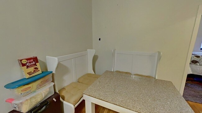 Photo - 26 S Huntington Ave Unidad 2