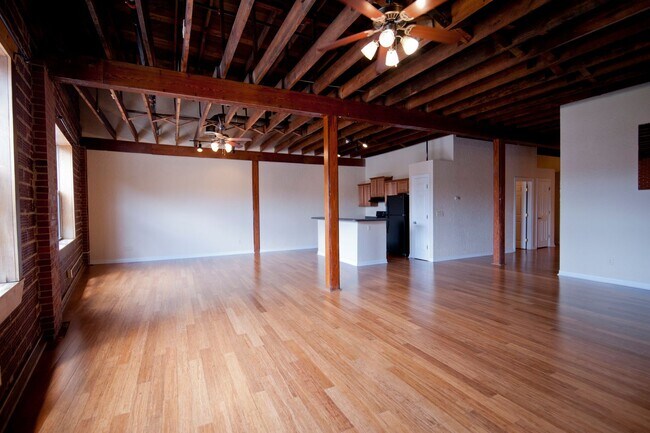 Building Photo - Palace Hotel 203-204 Unit PH 203-204