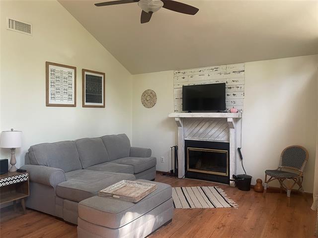 Photo - 120 Primrose Cove