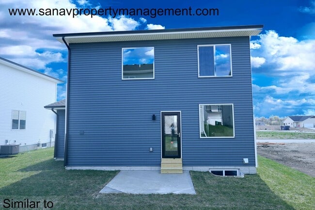 Photo - Bright 3-Bed / 2.5-Bath Home in Norwalk (1...