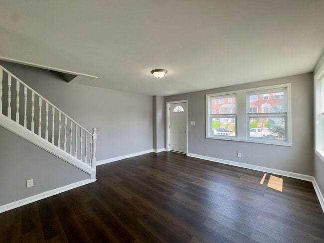 Photo - 7441 Berkshire Rd