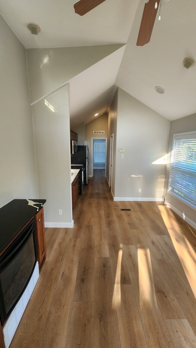 Photo - 5677 FM 1516 N